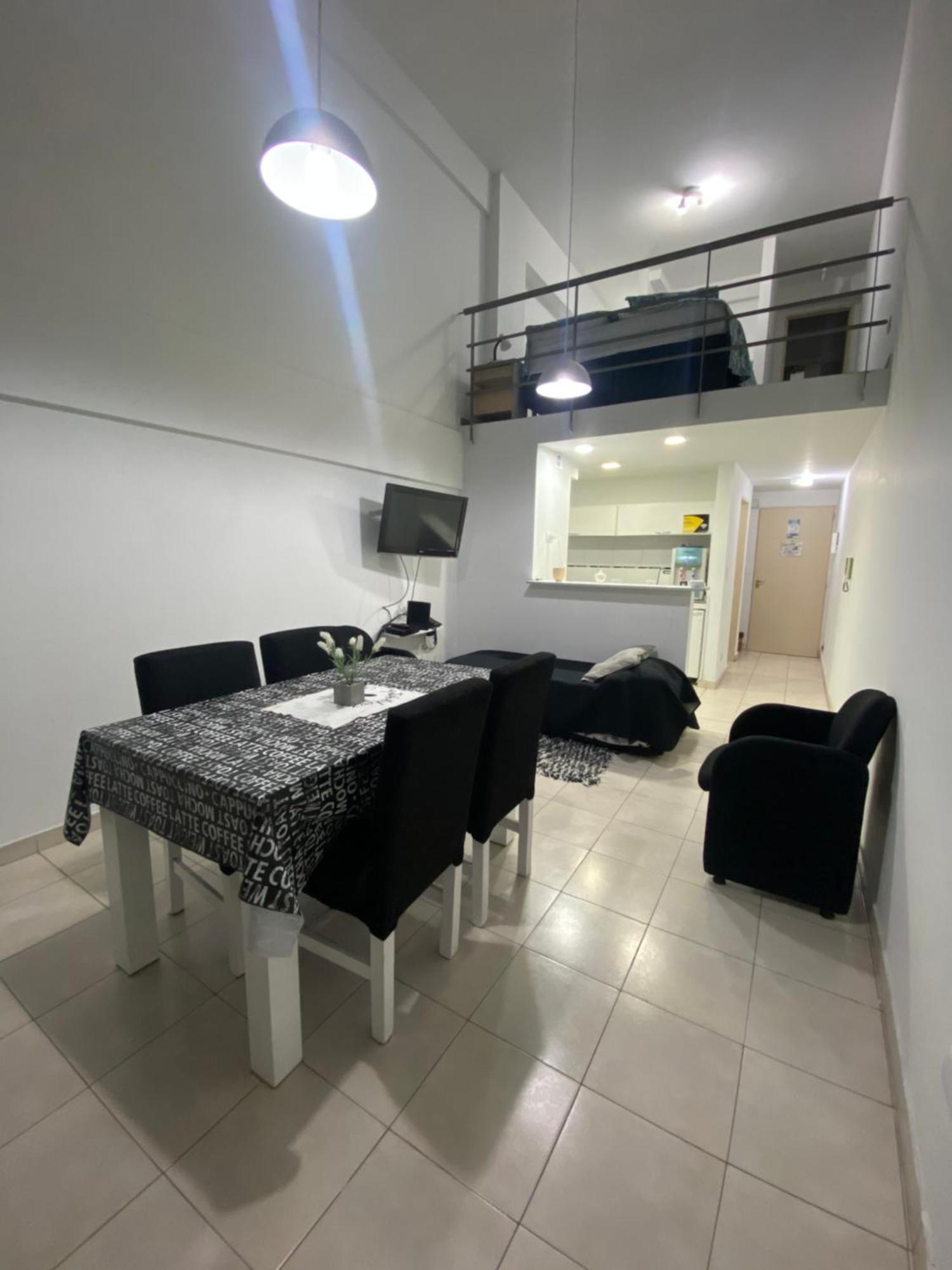 El Depto Tipo Duplex Pleno Centro Incluye Cochera Consultar Servicio De Parking Leilighet Monte Grande Eksteriør bilde